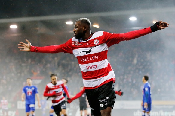 Antoine Baroan (FCW) jubelt nach dem Treffer zum 2:2 im Fussball Meisterschaftsspiel der Swiss Super League zwischen dem FC Winterthur und dem FC Luzern am Samstag, 14. Dezember 2024 im Stadion Schuet ...