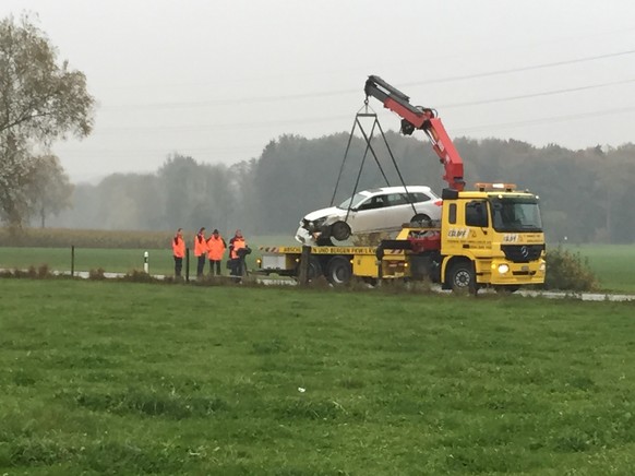 Der 53-jährige Lenker wurde schwer verletzt.