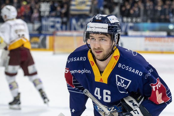 Lino Martschini von Zug beim Eishockey Meisterschaftsspiel der National League zwischen dem EV Zug und Genf Servette am Donnerstag, 2. Maerz 2023 in Zug. (KEYSTONE/Urs Flueeler).