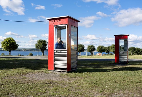 NORGE 20131006 Reportage om Bastoy-f�ngelset i Oslofjorden. Inga mobiltelefoner �r tillatna pa �n, telefonsamtal sker pa angivna tider fran telefonkioskerna. NORGE x3520x *** NORWAY 20131006 Report on ...