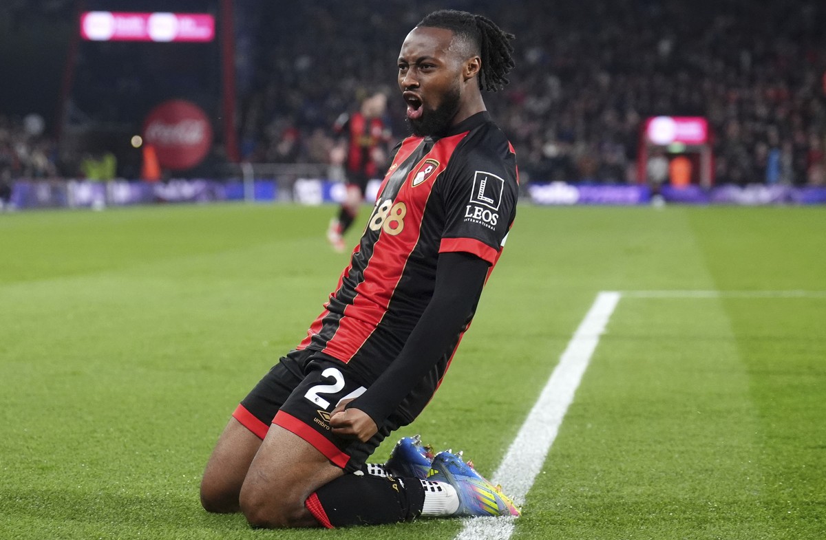 Bournemouth's Antoine Semenyo celebrates after scoring their side's first goal of the game during the English Premier League soccer match between Bournemouth and Fulham at the Vitality Stadi ...