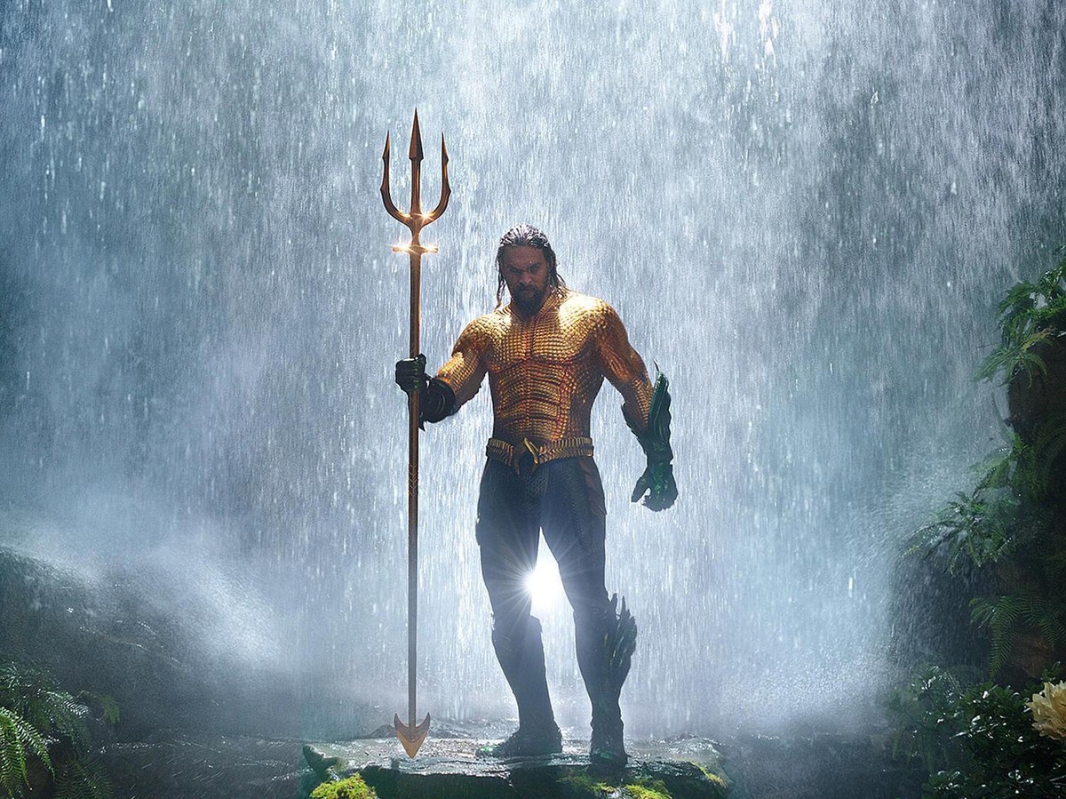 aquaman mit jason momoa