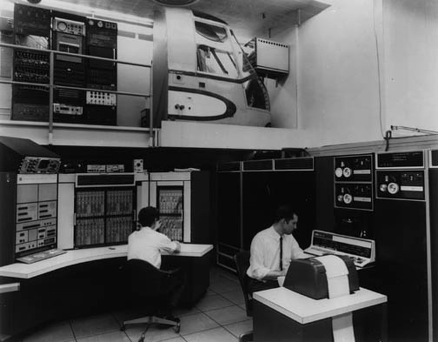 Ein Kontrollraum von ARPANET.