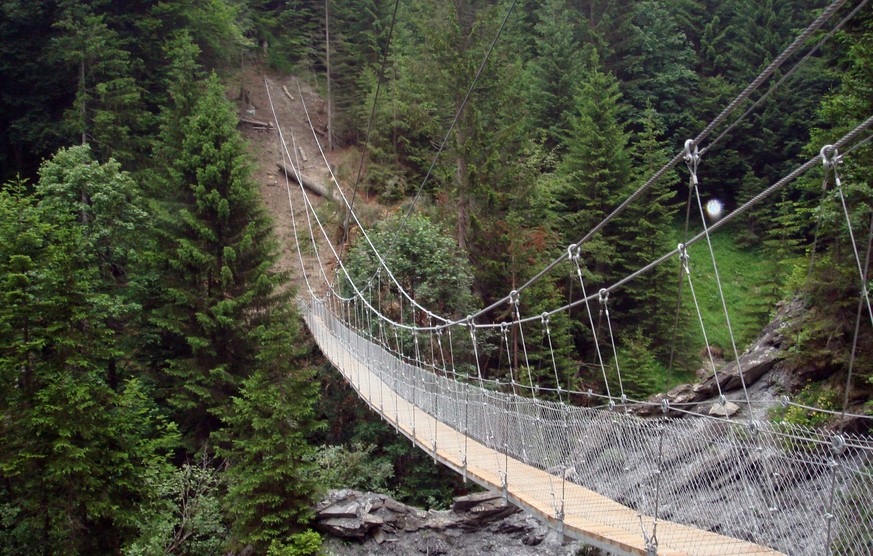Chleibachbrücke St.Antönien Schruns Rauszeit Hängebrücken