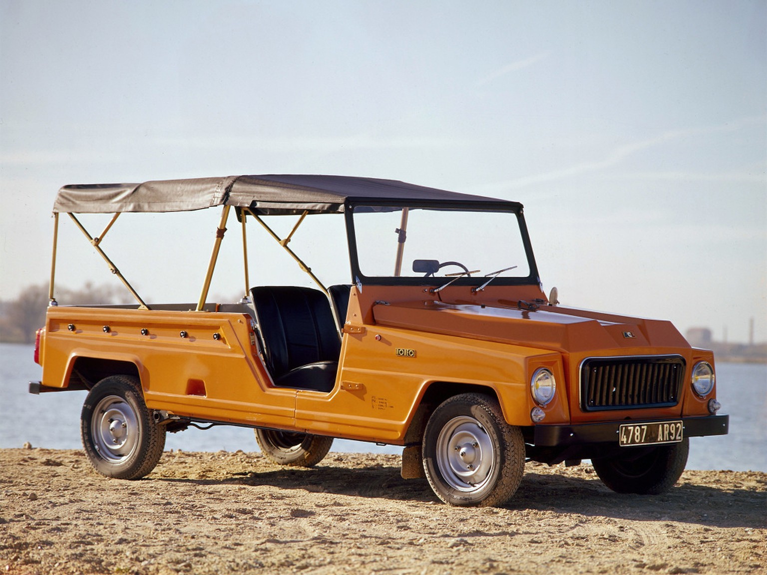 renault rodeo jeep retro frankreich auto https://en.wheelsage.org/renault/rodeo/pictures/286012/