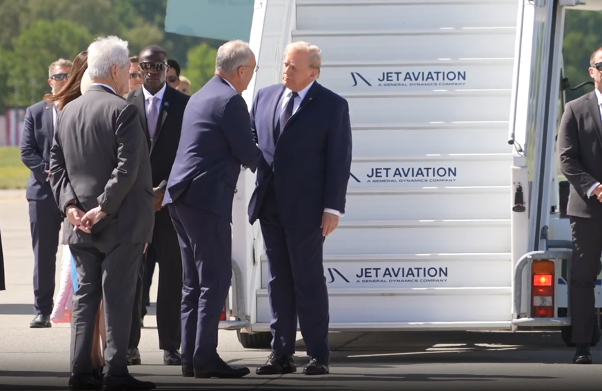 Parmelin Trump Handshake