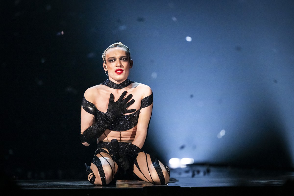 Switzerland's 2024 ESC winner Nemo performs during the dress rehearsal and preview show of the final at the 69th Eurovision Song Contest in Basel, Switzerland, on Friday, May 16, 2025. (KEYSTONE/ ...