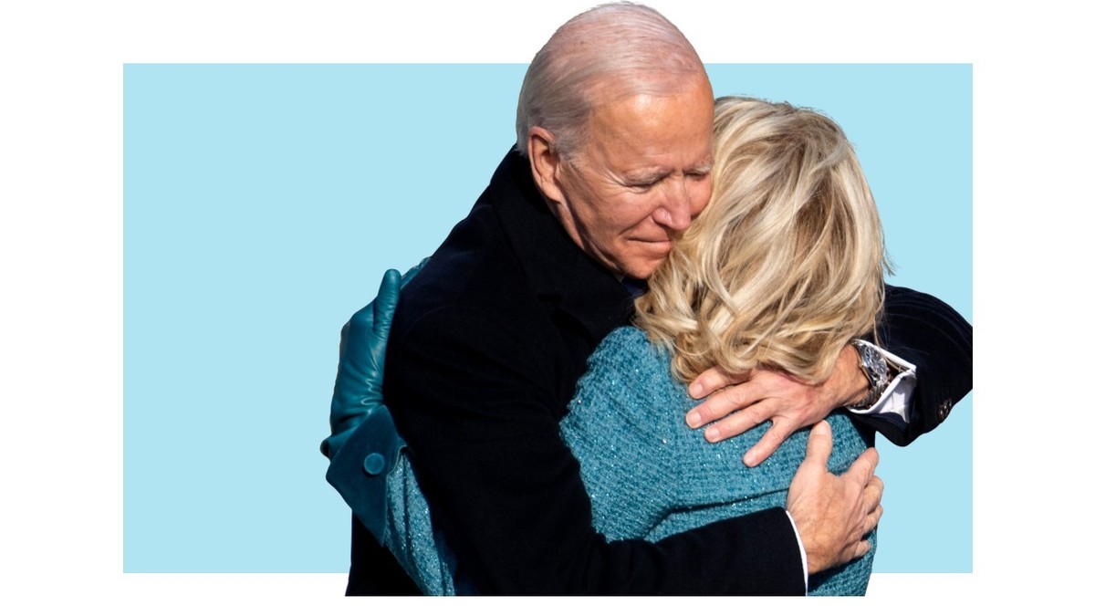 Depuis près de 50 ans, Jill Biden constitue un pilier de la famille, un roc d'une fidélité et d'une solidité à toute épreuve pour le président et son fils, Hunter.