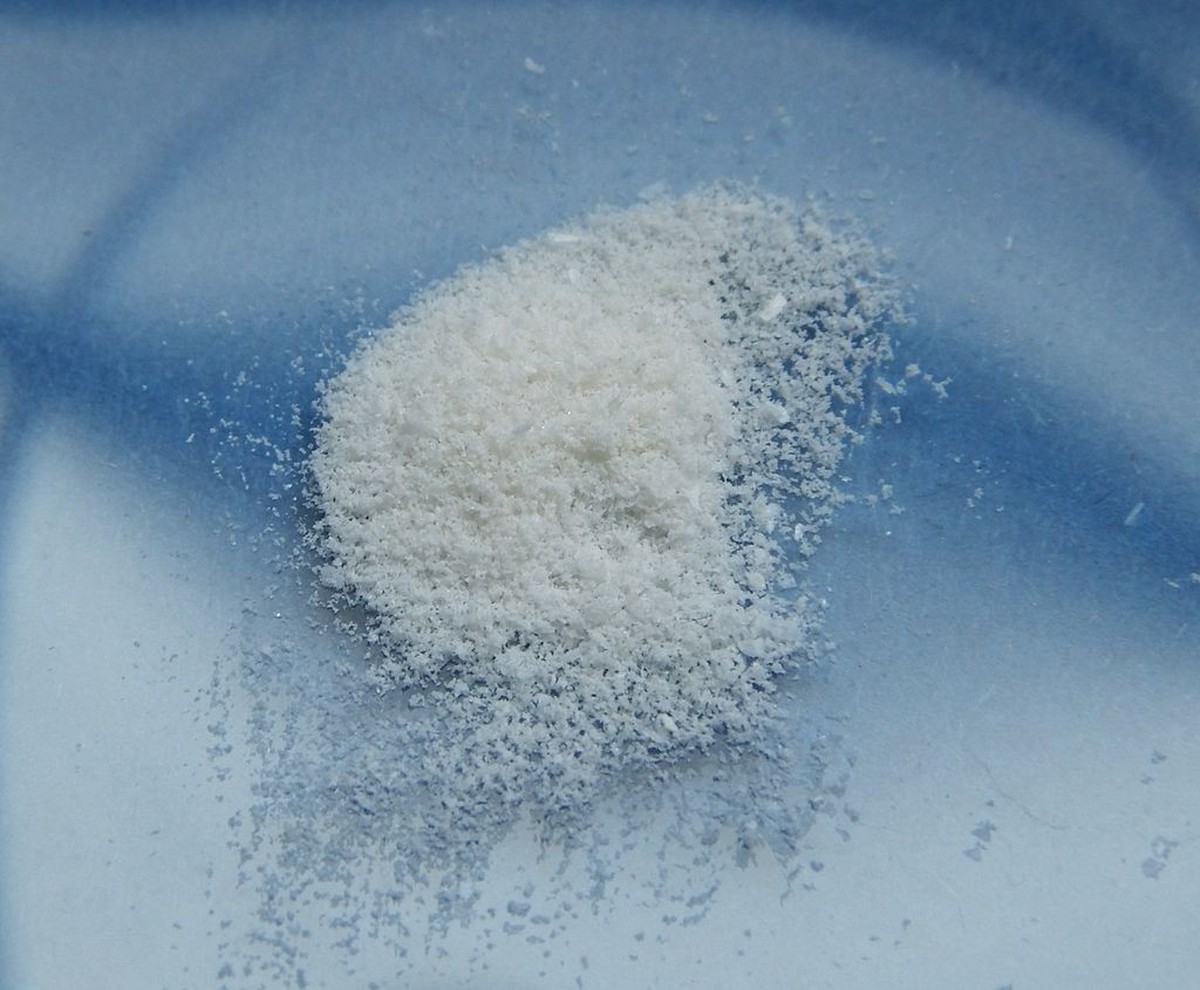 Sprengstoff Hexogen, Cyclonit (RDX).
https://commons.wikimedia.org/w/index.php?curid=29983004
