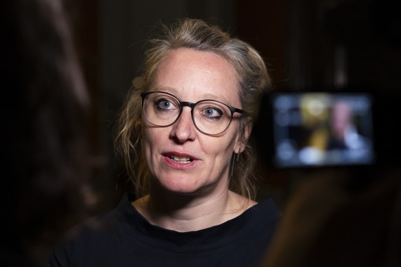 Aline Trede, Nationalraetin GP-BE, gibt ein Interview in einem Gang im Bundeshaus, am Wahltag der Eidgenoessischen Parlamentswahlen, am Sonntag, 22. Oktober 2023 in Bern. Die Schweizer Buergerinnen un ...