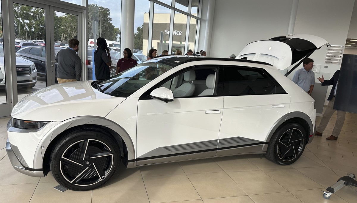 The 2025 model Hyundai Ioniq 5 electric SUV is seen Tuesday, Sept. 3, 2024, after being unveiled at an auto dealership in Savannah, Ga. (AP Photo/Russ Bynum)