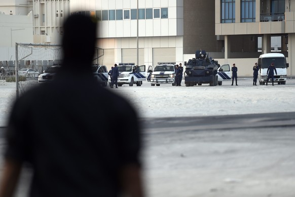 Im Oktober 2014 protestieren Menschen in Bahrain gegen die Verurteilung eines schiitischen Geistlichen aus ihrem Land in Saudi-Arabien.