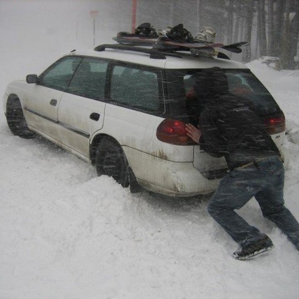 Ich fahre so voll normal mit dem Auto zur Arbeit, möglichst noch mit einem Subaru. Subaru Legacy