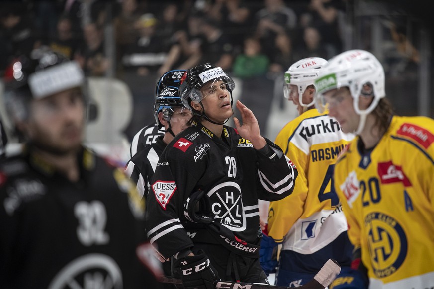 Lugano&#039;s player Samuel Guerra, during the preliminary round game of the National League 2022/23 between HC Lugano and HC Davos at the ice stadium Corner Arena, Saturday, October 8, 2022. (KEYSTON ...