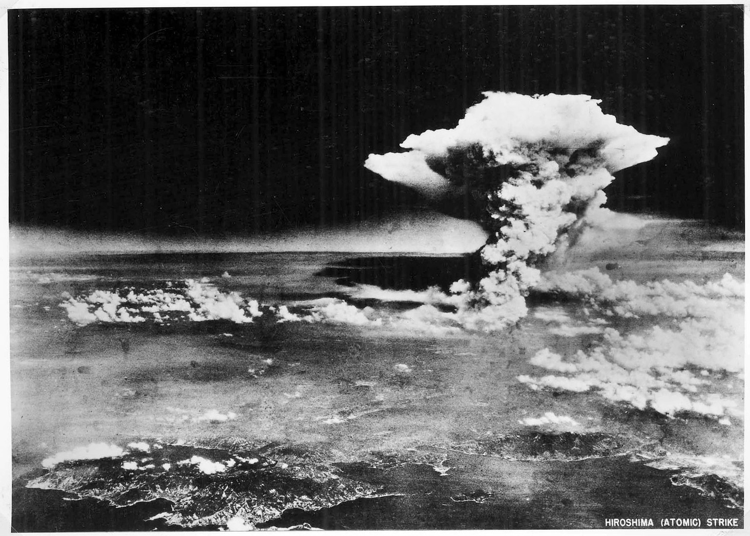 US-Atombombenabwurf über Hiroshima (06.08.1945).