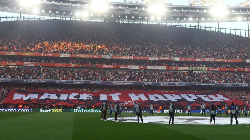 An Arsenal display in the stands before kick-off Arsenal v Paris Saint-Germain, UEFA Champions League, Semi Final, First Leg, Football, Emirates Stadium, London, UK - 29 Apr 2025 EDITORIAL USE ONLY No ...