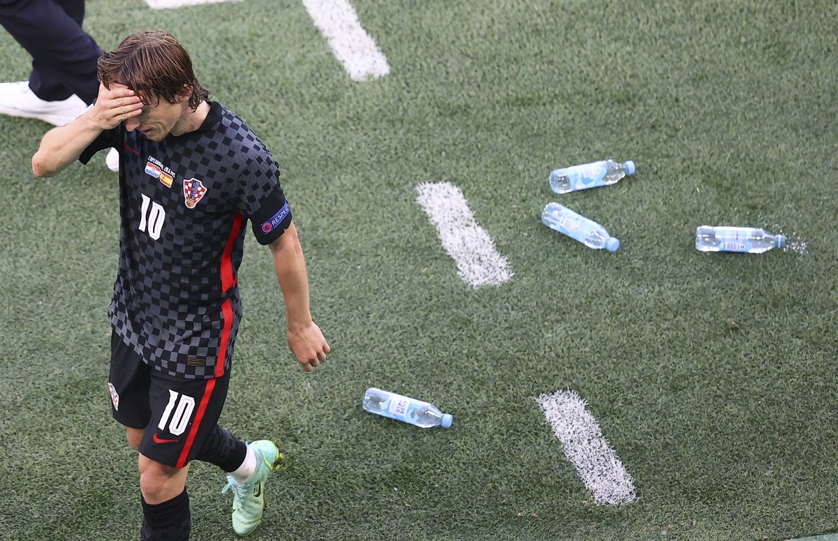 Croatia's Luka Modric leaves the pitch during the Euro 2020 soccer championship round of 16 match between Croatia and Spain, at Parken stadium in Copenhagen, Denmark, Monday, June 28, 2021. (Wolf ...