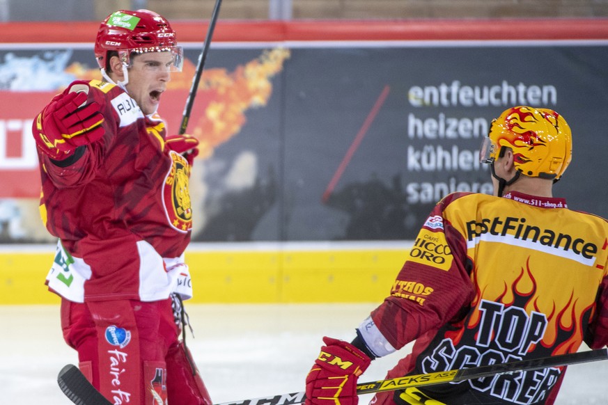 Tigers, Sebastian Schilt, links, und Harry Pesonen jubelt, waehrend dem Meisterschaftsspiel der National League, zwischen den SCL Tigers und den HC Lugano, am Samstag 5. Oktober 2019 im Ilfisstadion i ...