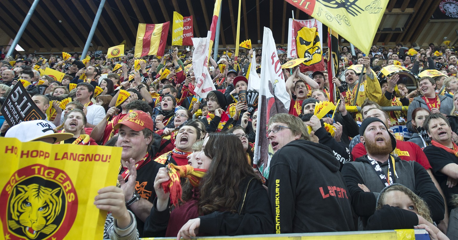 Die Langnauer Fans müssen ein weiteres Jahr in der NLB verbringen.