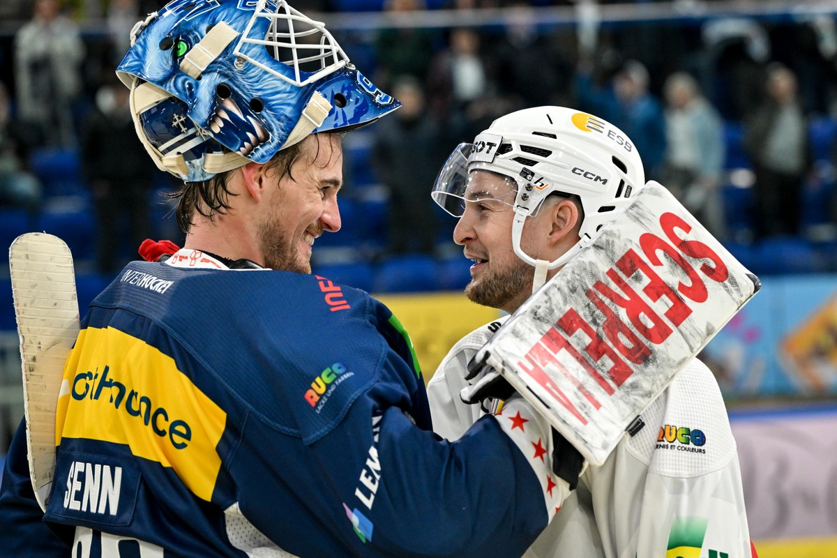Goalie Gilles Senn (HCAP) and Dominic Zwerger (EHCB), during the regular season National League game between HC Ambri Piotta and EHC Biel at the ice stadium Gottardo Arena, Switzerland, October 27, 20 ...