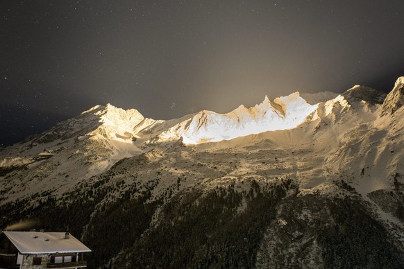 Wallis, ein Kanton bekannt für Berge und leidenschaftliches Eishockey.