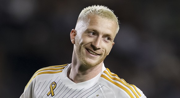 Los Angeles Galaxy forward Marco Reus reacts during the second half of an MLS soccer match against Los Angeles FC, Saturday, Sept. 14, 2024, in Carson, Calif. (AP Photo/Ryan Sun)
