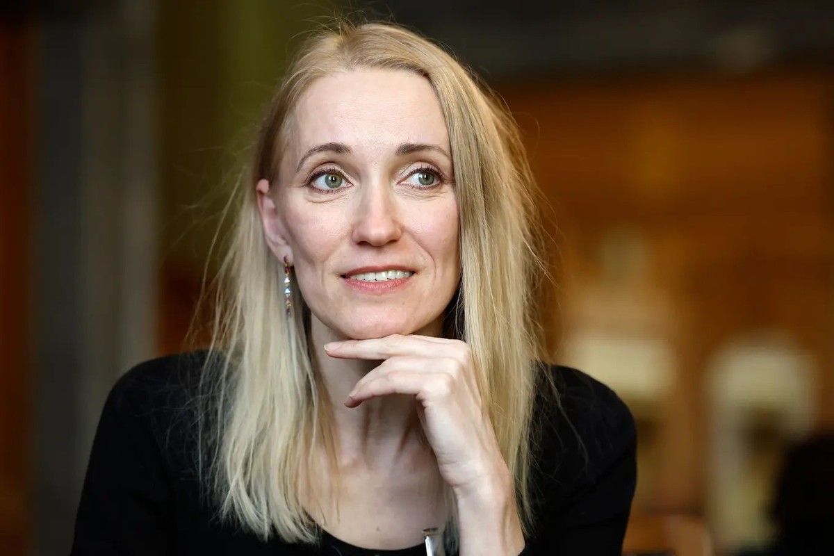 Verfolgt den Prozess vor Ort: Natallia Hersche.