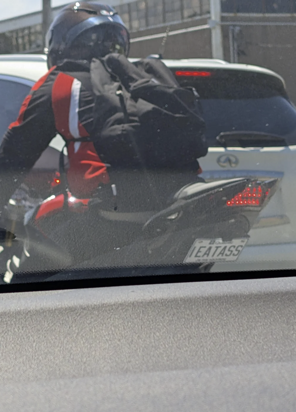 Lustige Kennzeichen am Töff