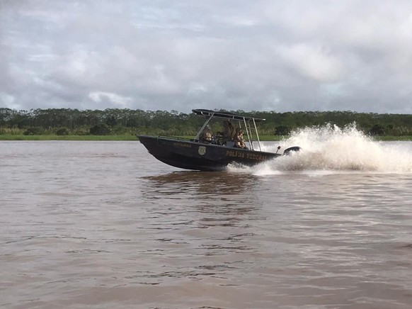 epa10003000 A handout photo made available by the Brazilian Federal Police shows the search operations for British journalist Dom Phillips and Brazilian indigenist Bruno Araujo who have been missing s ...