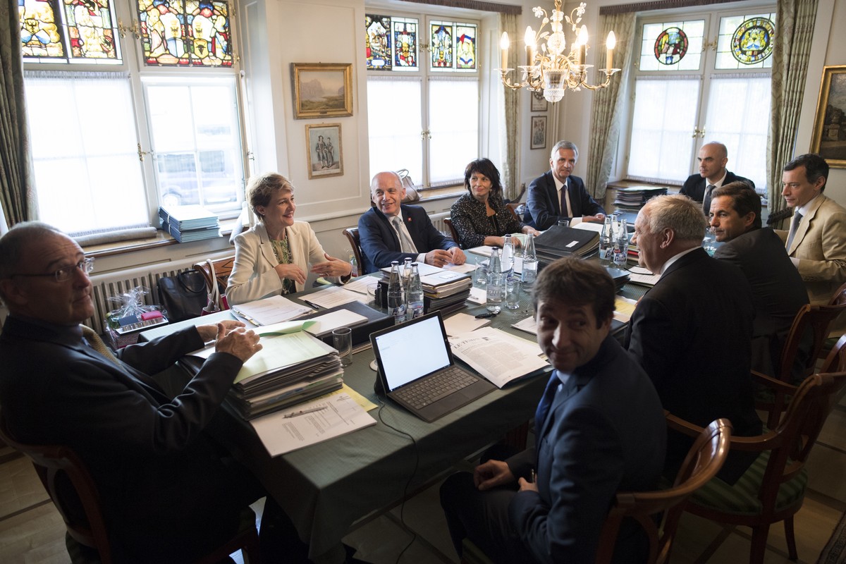 Der Bundesrat tagt im Dr. Kurt Brunner-Haus anlaesslich der ordentlichen Sitzung "extra muros" des Bundesrates, am Mittwoch, 31. August 2016, in Glarus. Der Bundesrat hat im Jahr 2010 damit  ...