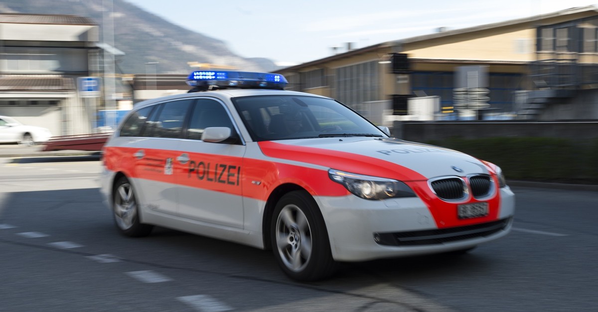 Frau sticht in Thusis GR auf eine Seniorin ein und verletzt sie schwer