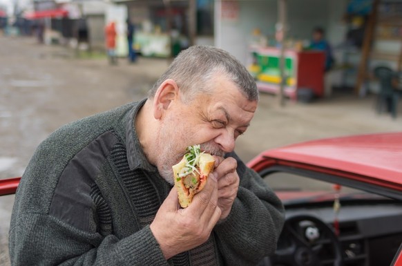 Döner Kebab Essen - gibt immer eine Sauerei.