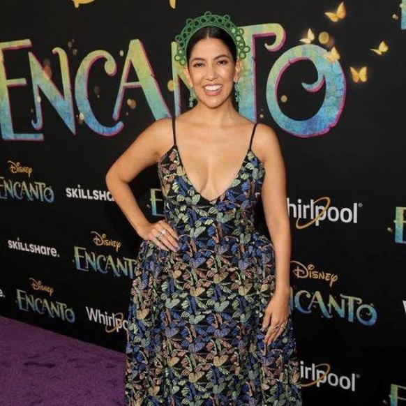 stephanie beatriz 
encanto