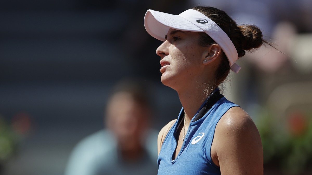 epa10661995 Belinda Bencic of Switzerland reacts as she plays Elina Avanesyan of Russia in their Women's Singles first round match during the French Open Grand Slam tennis tournament at Roland Ga ...