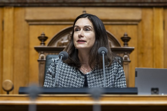 Nationalratspraesidentin Maja Riniker, FDP-AG, spricht zu Sitzungsbeginn zur Katastrophe von Blatten und ruft zu Spenden auf, an der Sommersession der Eidgenoessischen Raete, am Montag, 2. Juni 2025 i ...