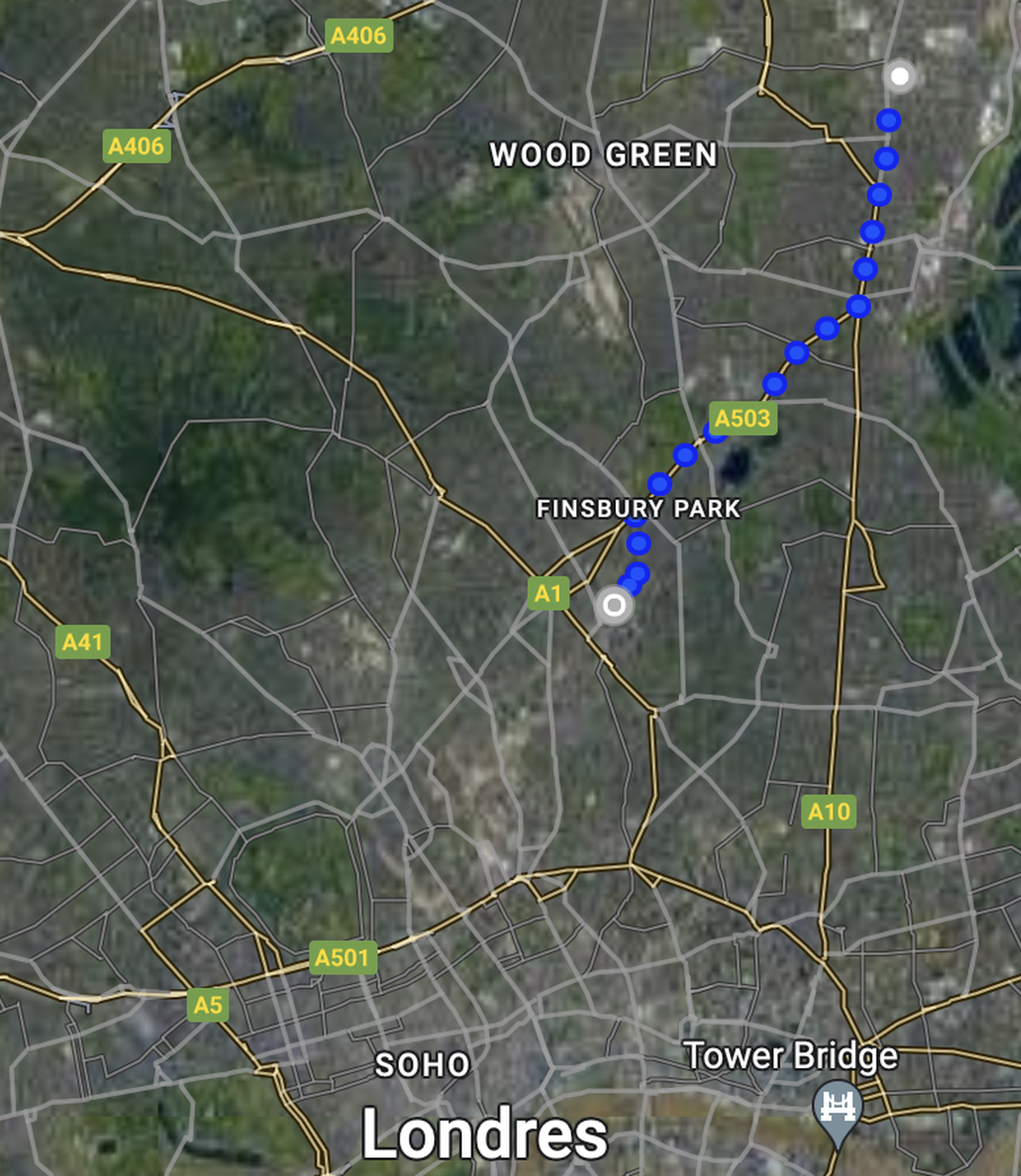 Il existe plusieurs derbies à Londres. On a choisi celui du nord de la ville entre Tottenham (tout en haut de l'image) et Arsenal, deux clubs qui se détestent depuis plus d'un siècle.