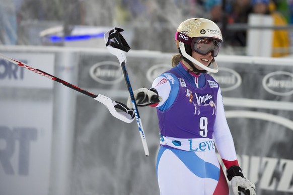 epa05628242 Michelle Gisin of Switzerland reacts after her second run of the women&#039;s Slalom race of the FIS Alpine Skiing World Cup in Levi, Finland, 12 November 2016. EPA/MARKKU OJALA FINLAND OU ...