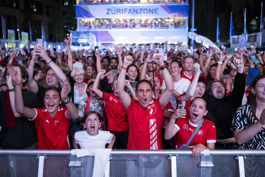 Swiss soccer fans reacts during the live broadcast of the UEFA Women&#039;s EURO 2025 soccer match between Finland and Switzerland at the ZueriFanzone Europaallee in Zurich, Switzerland, Thursday, 10. ...