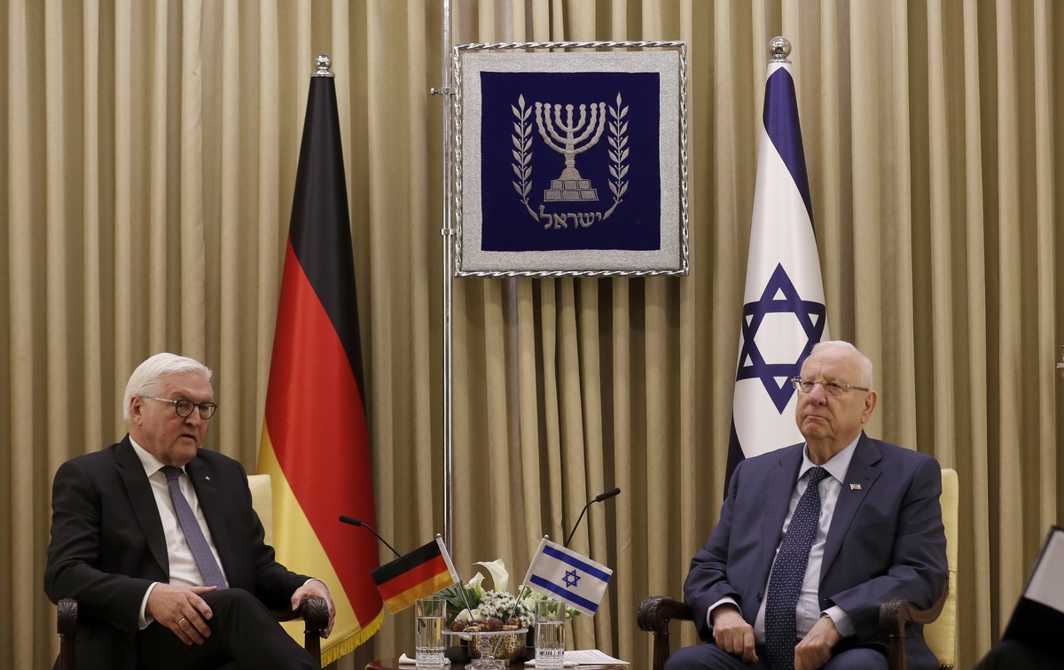 Israeli President Reuven Rivlin, right, meets with Germany's President Frank Walter Steinmeier at Rivlin's residence in Jerusalem, Israel, Wednesday, Jan. 22, 2020, ahead of the Fifth World  ...