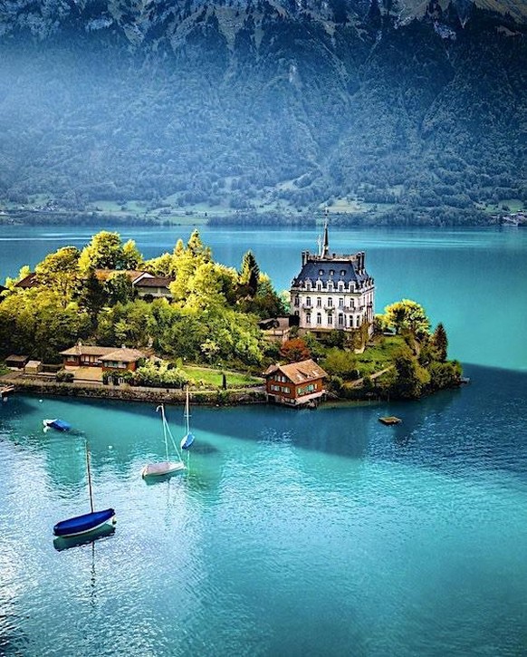 Diese 23 Bilder beweisen, wie unglaublich schön die Natur sein kann\nSehr sehr schön! Die Schweiz hat übrigens noch mehr drauf als den Eiger. Bspw. Iseltwald.☺️ 
