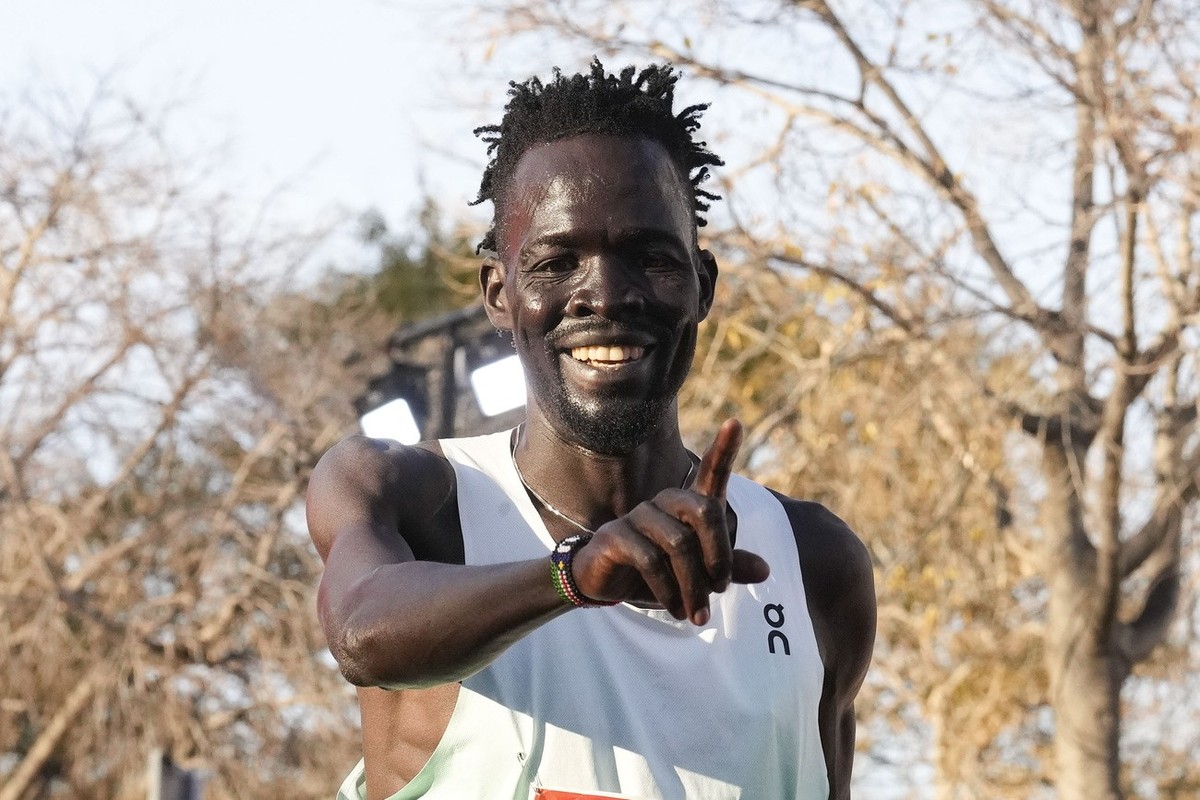 Dominic Lobalu a établi le même chrono que Julien Wanders sur le 10 km route.