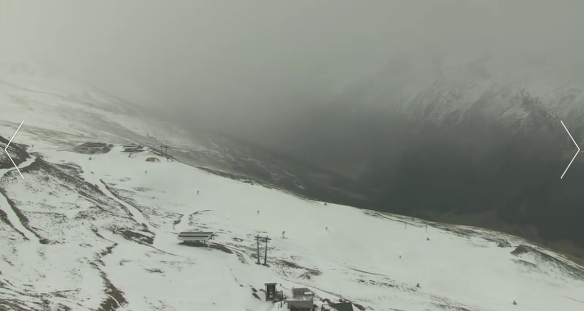 Auch das Davoser Jakobshorn ist bereits weiss gezuckert.