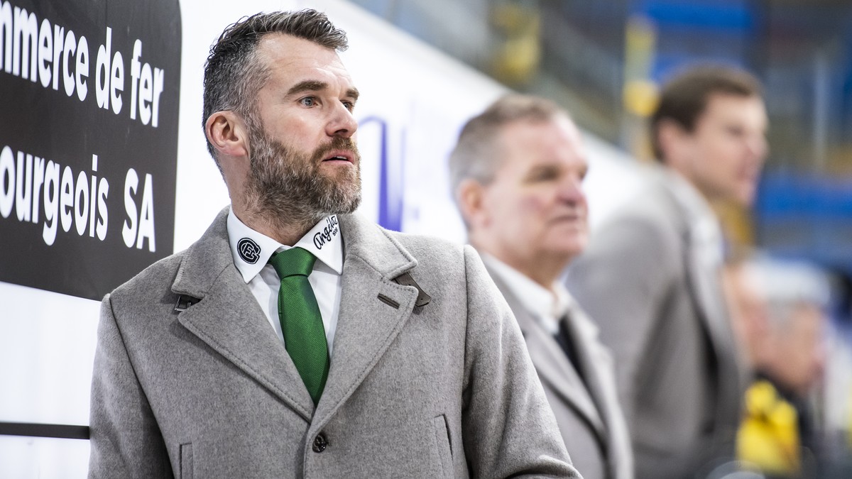L'entraineur fribourgeois Christian Dube lors de la rencontre du championnat suisse de hockey sur glace de National League entre le HC Fribourg-Gotteron et le Geneve Servette HC, ce samedi, 29 fe ...