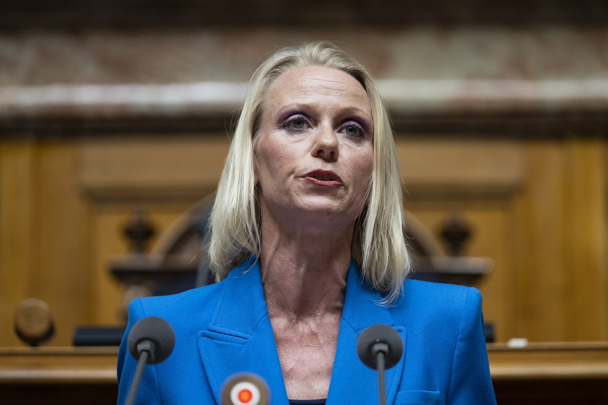Lilian Studer, EVP-AG, spricht an der ausserordentlichen Session der Eidgenoessischen Raete, am Dienstag, 11. April 2023 im Nationalrat in Bern. Die ausserordentliche Session wurde einberufen, um uebe ...
