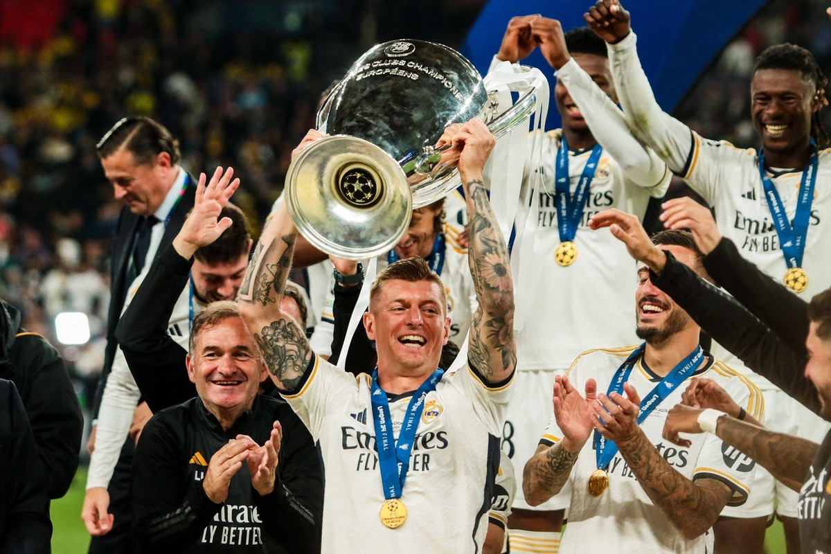 UEFA Champions League football match - Final - Borussia Dortmund vs Real Madrid Toni Kroos of Real Madrid during Final - Borussia Dortmund vs Real Madrid, UEFA Champions League football match in Londo ...