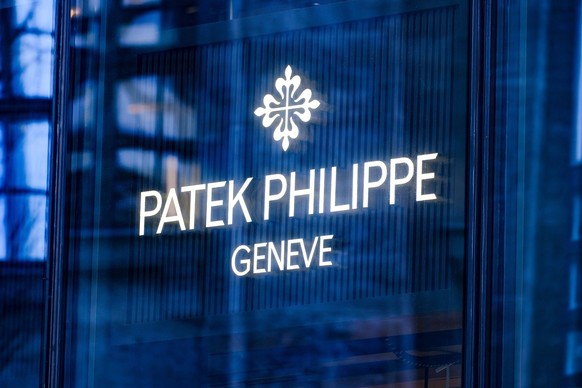 D�sseldorf 26.11.2024 Patek Philippe Geneve K�bogen K�nigsallee D�sseldorf Nordrhein-Westfalen Deutschland *** D�sseldorf 26 11 2024 Patek Philippe Geneve K�bogen K�nigsallee D�sseldorf North Rhine-We ...