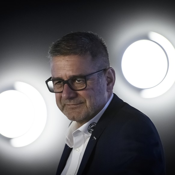 CEO Marc Luethi, spricht mit Journalisten nach einer Vorsaison-Medienkonferenz des SC Bern, am Montag, 31. August 2020 in der Postfinance Arena, in Bern. (KEYSTONE/Anthony Anex)