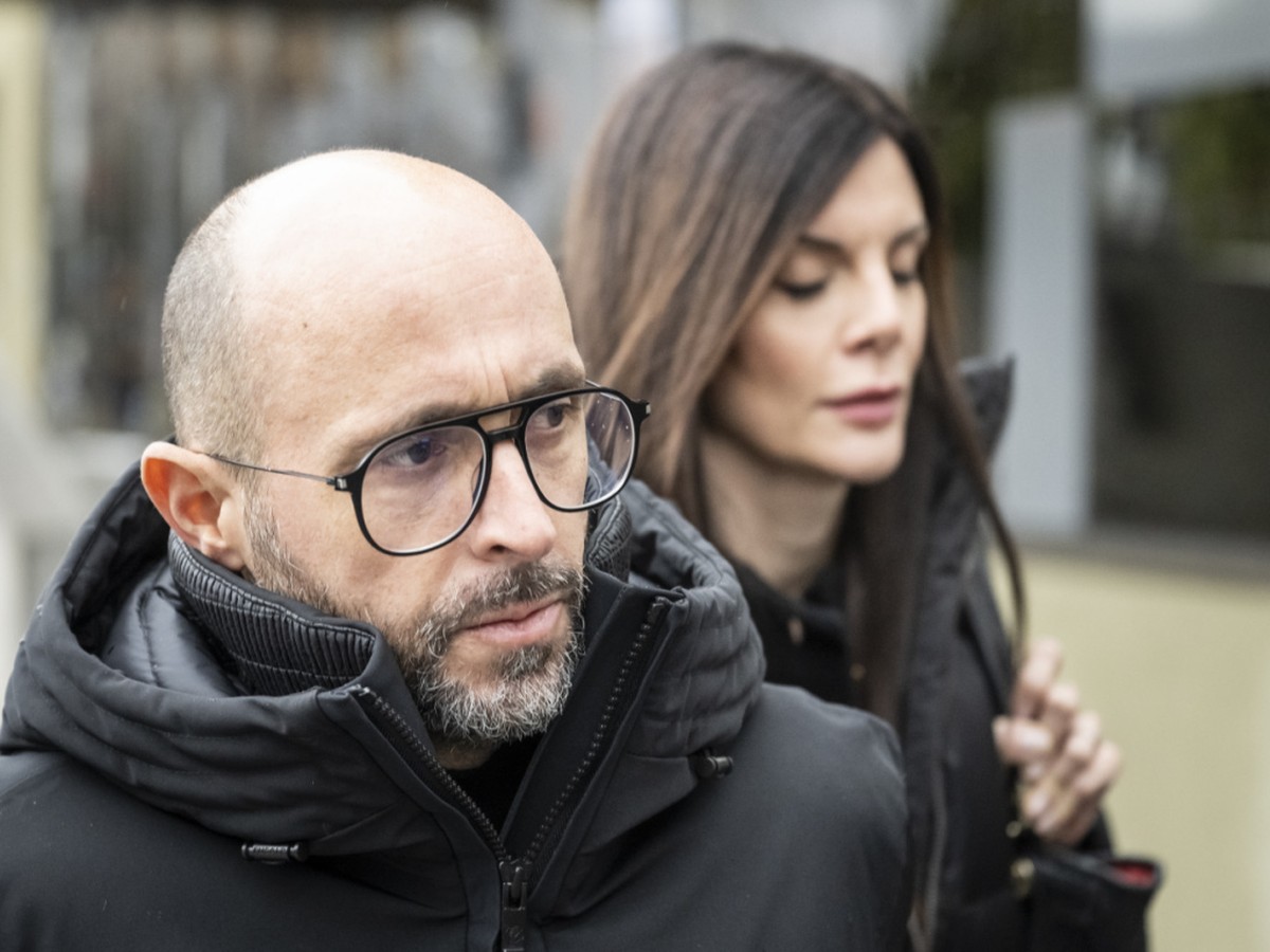 Jacques et Jessica Moretti souhaitent ne plus devoir se rendre dans un poste de police, quotidiennement (photo d'archives).