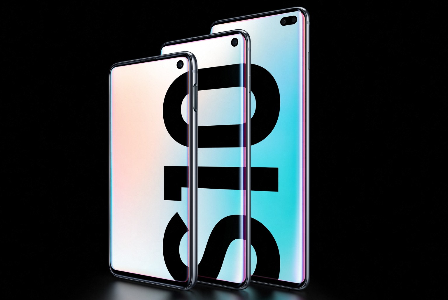 epa07384287 A handout photo made available by Samsung Electronics Co. shows a trio of its new Galaxy S10 smartphones unveiled during an Unpacked event in San Francisco, California, USA, 20 February 20 ...