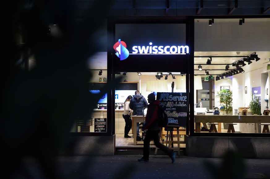 Swisscom Shop von aussen, fotografiert am Freitag, 19. Januar 2018, in Zuerich Oerlikon. Die Swisscom kaempft seit Tagen mit technischen Problemen. Betroffen sind Festnetz- sowie Mobilkunden. (KEYSTON ...